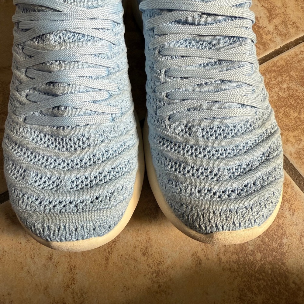 APL Athletic Propulsion Labs Techloom Wave Sneaker Size 7.5 Icy Blue Athletic - Picture 8 of 8